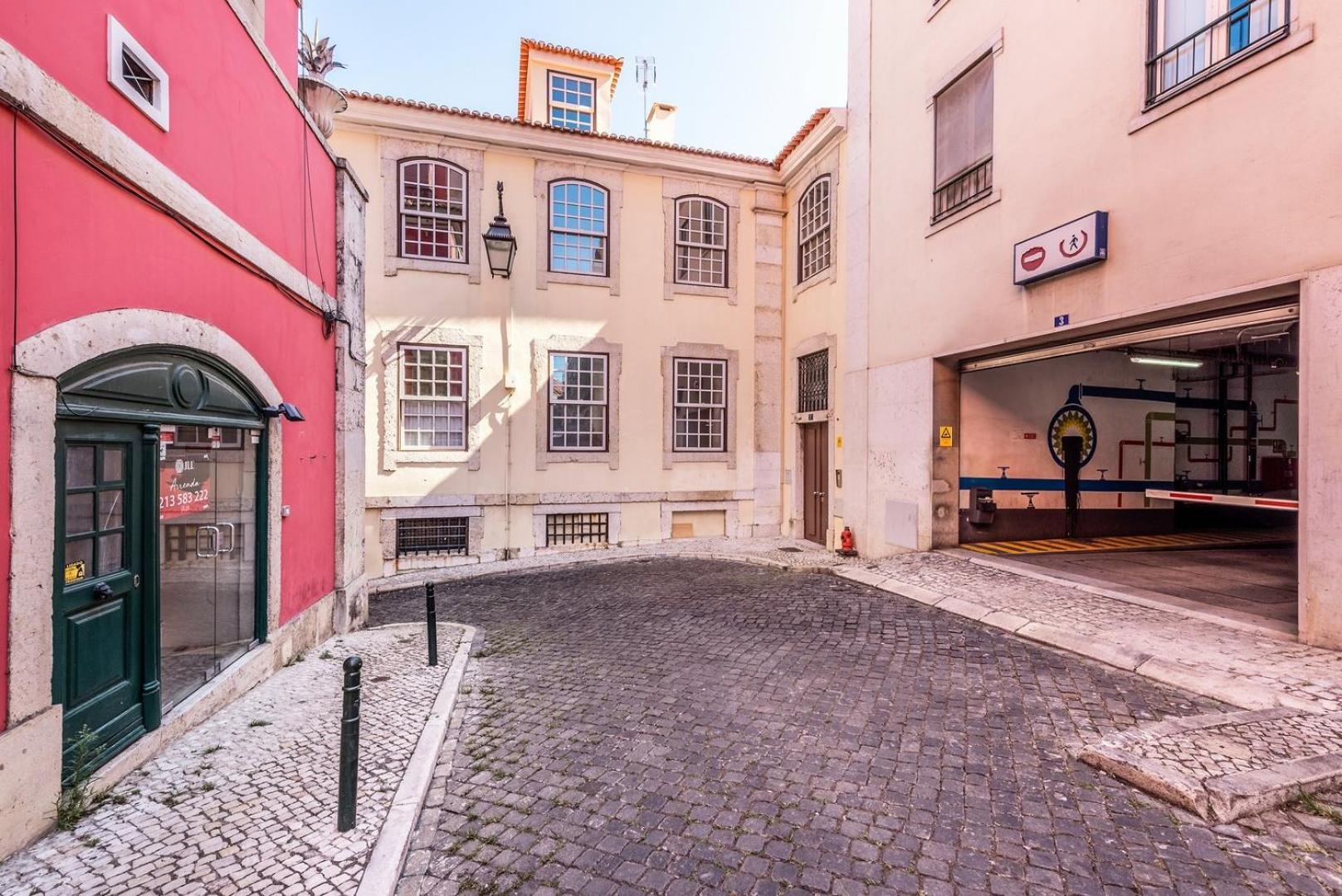 Guestready - Newly Renovated Chiado Haven Apartment Lisboa Екстериор снимка